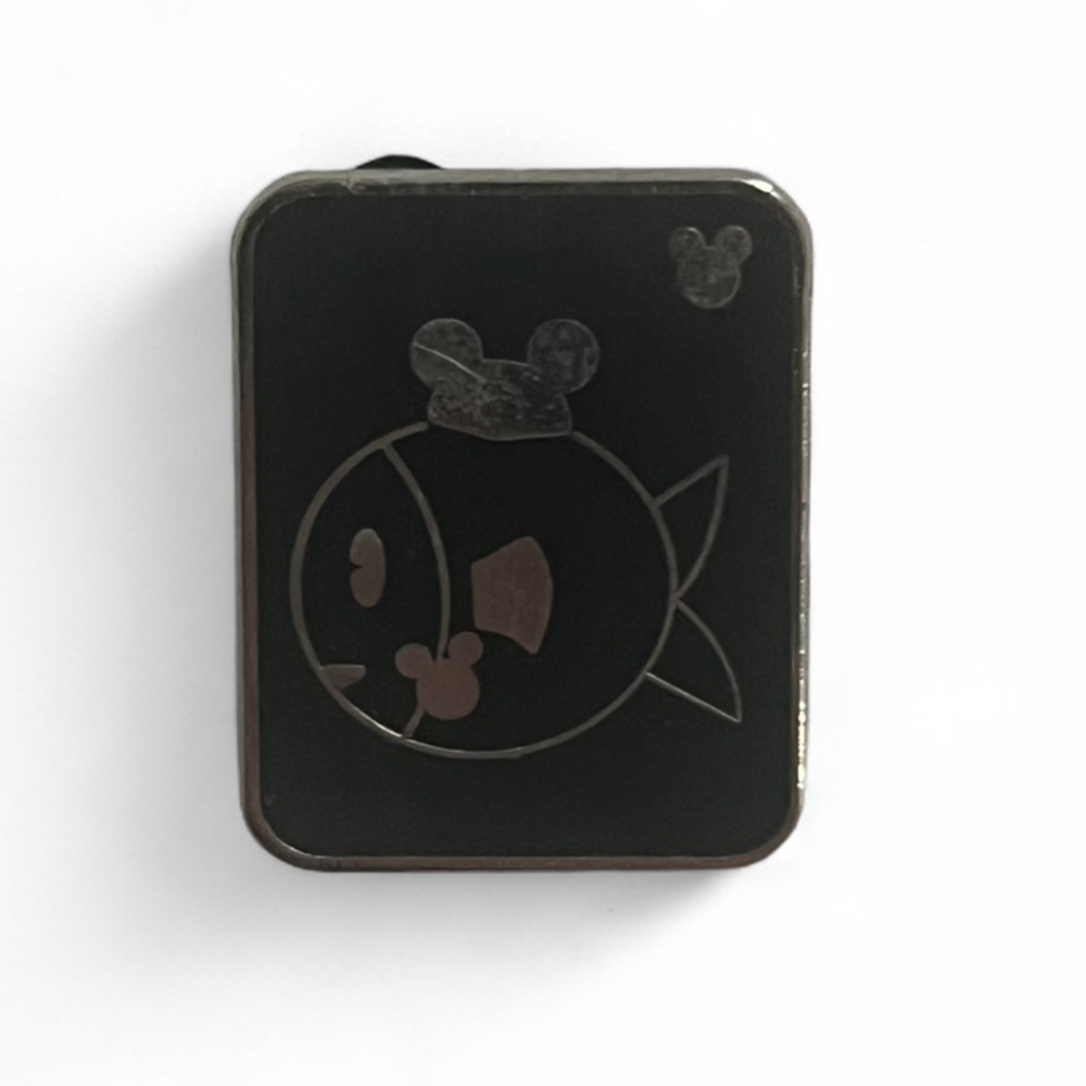 Disney Mickey Ears Fish  Pin